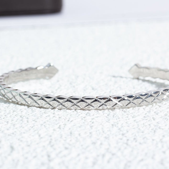 CRUSH BRACELET OPEN CUFF SILVER