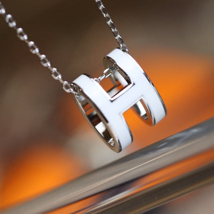 NECKLACE POP H PEDANT SILVER