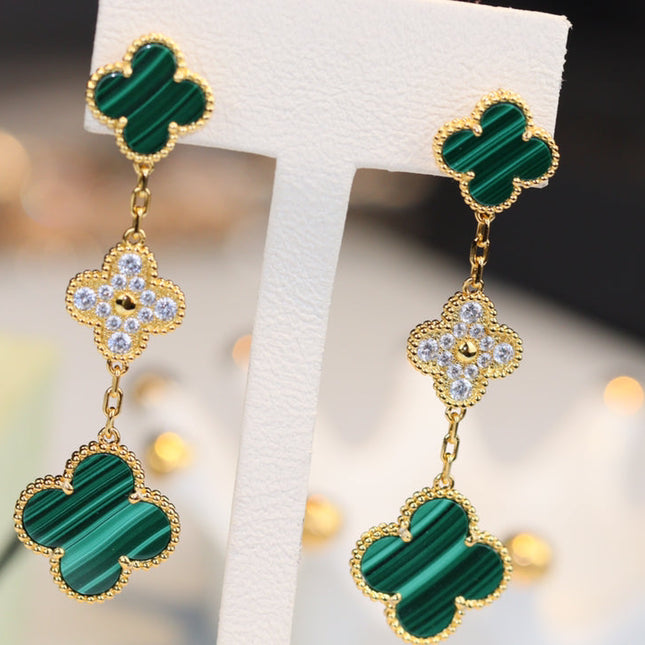 CLOVER EARRINGS GOLD MALACHITE DIAMOND 3 MOTIF