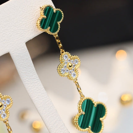 CLOVER EARRINGS GOLD MALACHITE DIAMOND 3 MOTIF