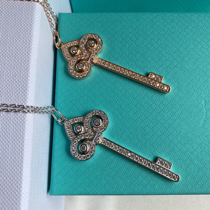 KEY NECKLACE DIAMOND