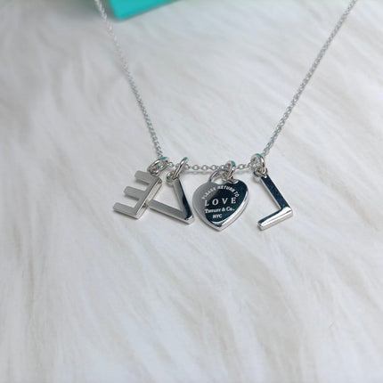 LOVE TEXT PEDANT NECKLACE