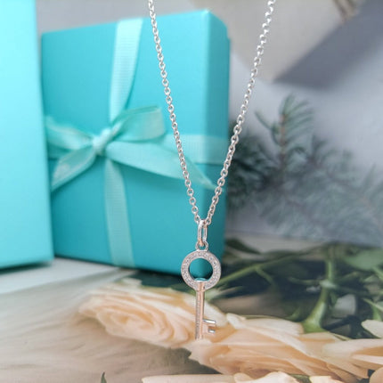 MINI KEY NECKLACE DIAMOND