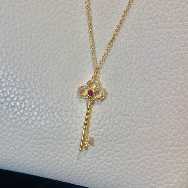 FLORET KEY PEDANT NECKLACE PINK DIAMOND