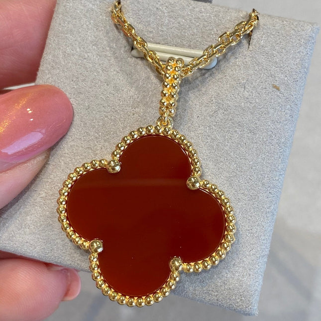 CLOVER NECKLACE GOLD CARNELIAN