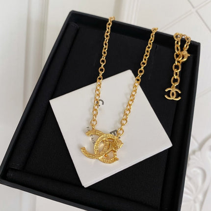 DOUBLE C TIGER GOLD NECKLACE