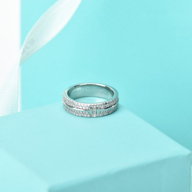 T WIRE DIAMOND RING