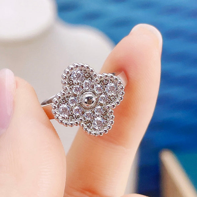 CLOVER DIAMOND RING