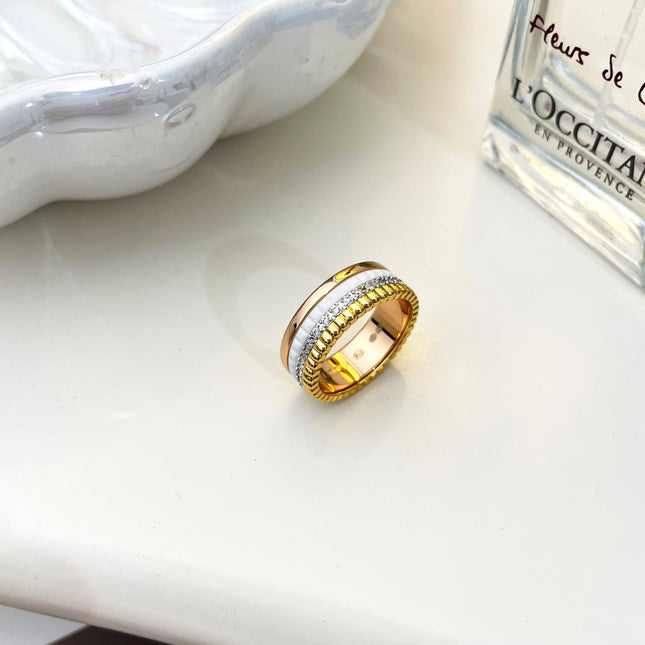 QUATRE WHITE LARGE RING