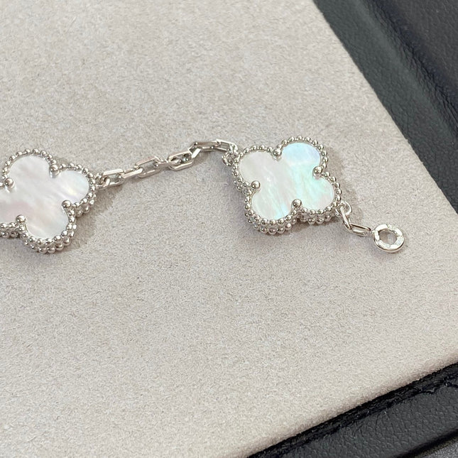 CLOVER SILVER MOP 5 MOTIF BRACELET