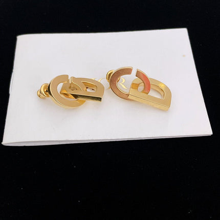 CD DROP GOLD EARRINGS