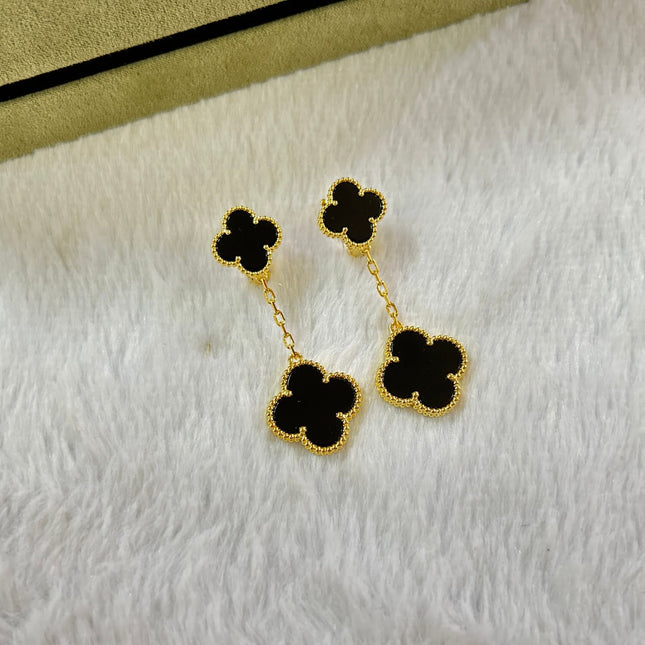 CLOVER 2 MOTIF ONYX EARRINGS