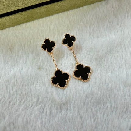 CLOVER 2 MOTIF ONYX EARRINGS