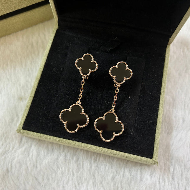 CLOVER 2 MOTIF ONYX EARRINGS