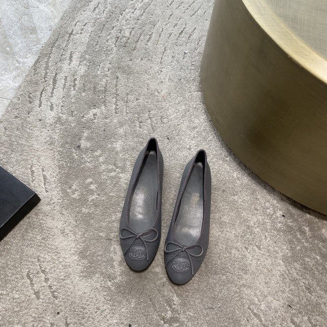 BALLET FLATS GREY GRAINED CALFSKIN