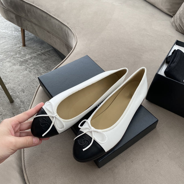 BALLET FLATS WHITE BLACK LAMBSKIN