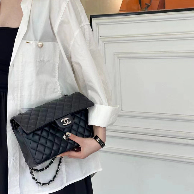 FLAP BAG 25CM SILVER HARDWARE BLACK LAMBSKIN