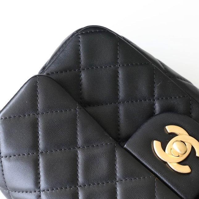 FLAP BAG 20CM GOLD HARDWARE BLACK LAMBSKIN