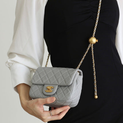 FLAP BAG 17CM GREY LAMBSKIN GOLD HARDWARE