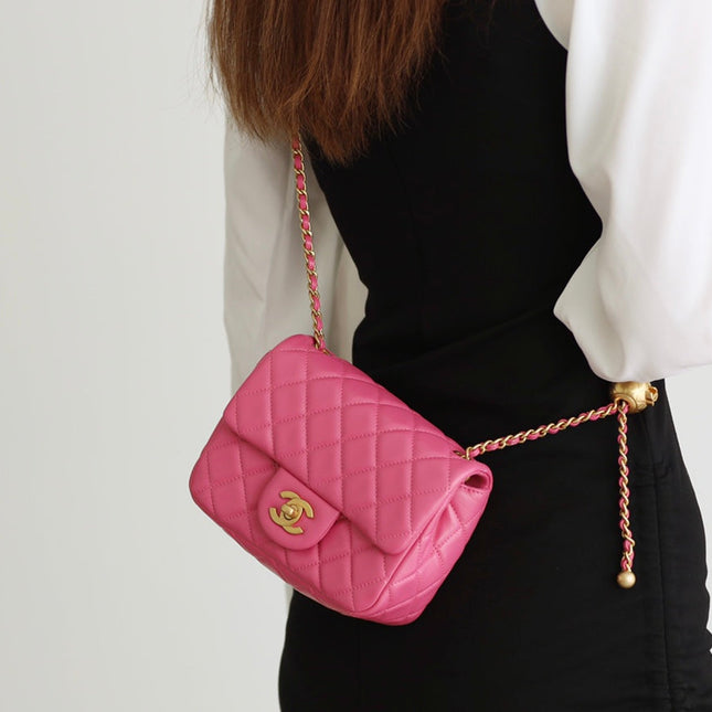 FLAP BAG 17CM PINK LAMBSKIN GOLD HARDWARE