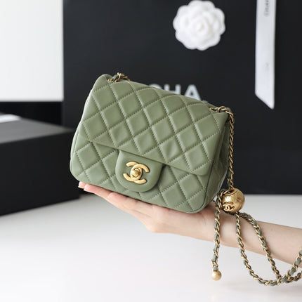 FLAP BAG 17CM KHAKI LAMBSKIN GOLD HARDWARE