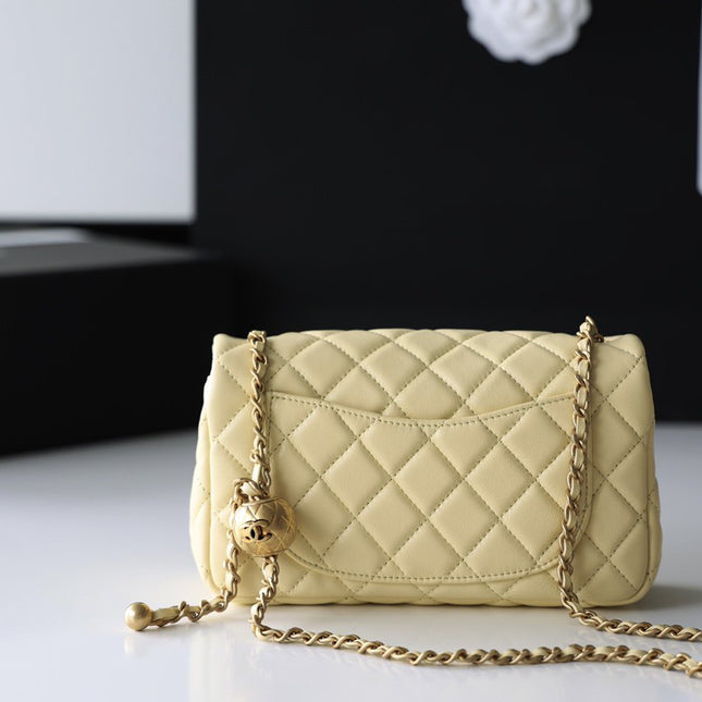 FLAP BAG 20CM YELLOW LAMBSKIN GOLD HARDWARE