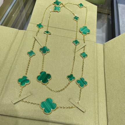 CLOVER 16 MOTIF MALACHITE PINK GOLD NECKLACE