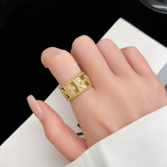 PERLEE DIAMOND LARGE RING