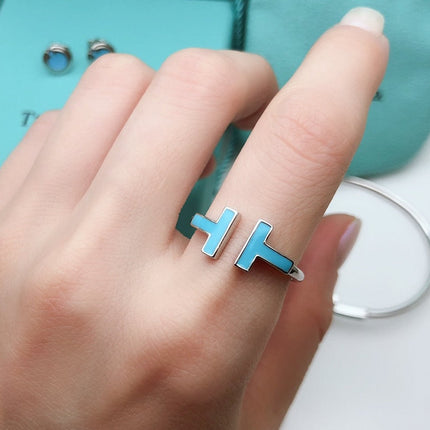 T SMALL TURQUOISE SILVER RING