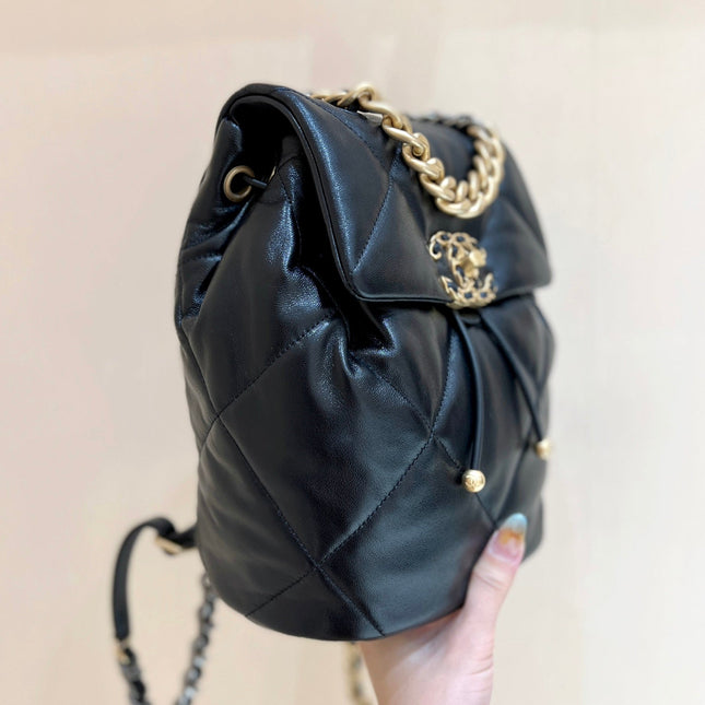 CC 19 BACKPACK BAG 26CM BLACK GOATSKIN GOLD HARDWARE