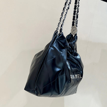 CC 19 HOBO BAG 43CM BLACK GOATSKIN SILVER HARDWARE