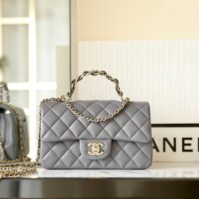 FLAP BAG 23 GREY LAMBSKIN GOLD HARDWARE TOP HAND