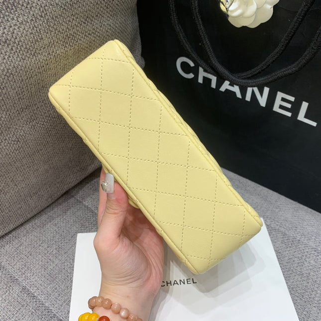 MINI RECTANGLE FLAP BAG 20CM YELLOW LAMBSKIN SILVER HARDWARE