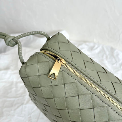 BV LOOP SMALL 23CM KHAKI CALFSKIN