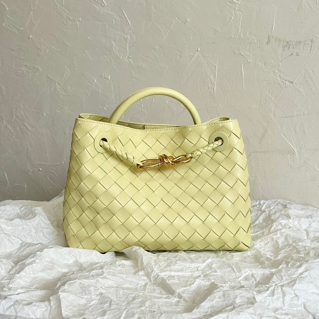 BV SMALL ANDIAMO 25CM LIGHT YELLOW LAMBSKIN