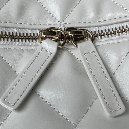 CC LARGE HOBO 37CM WHITE LAMBSKIN GOLD HARDWARE