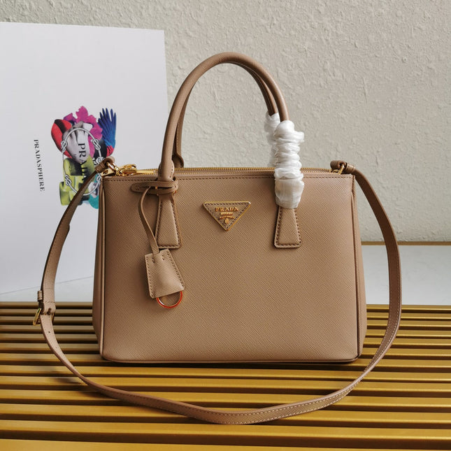 MEDIUM GALLERIA 28 BROWN SAFFIANO LEATHER