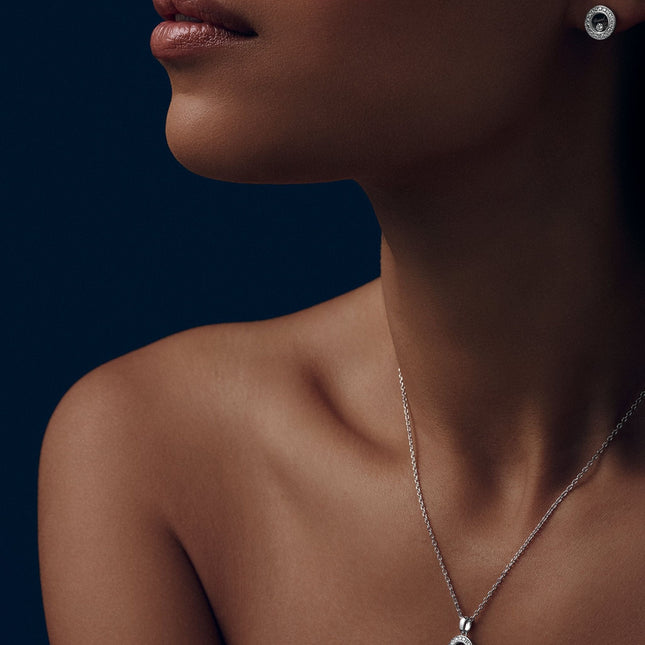 HAPPY PEDANT SILVER DIAMOND NECKLACE