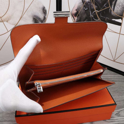 HM CLUTCH CONSTANCE 20.5 ORANGE CALFSKIN SILVER HARDWARE