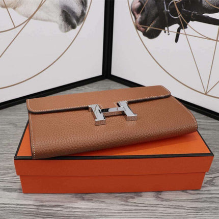 HM CLUTCH CONSTANCE 20.5 BROWN CALFSKIN SILVER HARDWARE