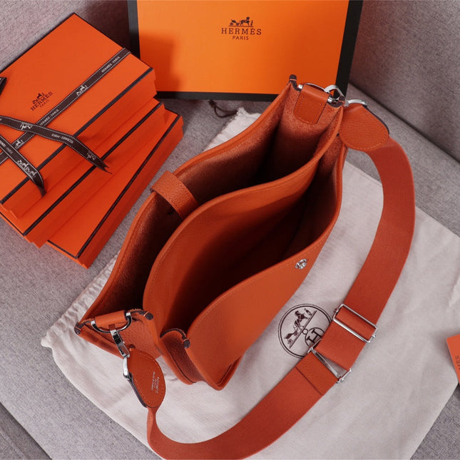 HM EVELYNE BAG 28 RED ORANGE CALFSKIN