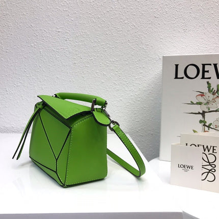 LOE MINI 18 PUZZLE BAG IN EMERALD GREEN CALFSKIN