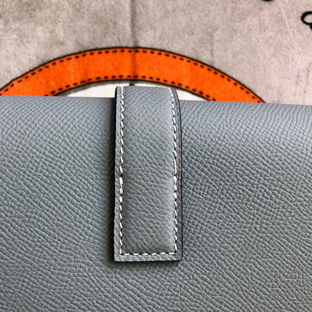 JIGE ELAN 29 CLUTCH IN PALE GRAY CALFSKIN