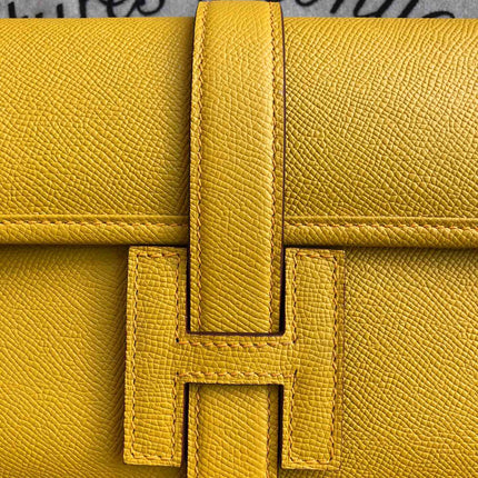 JIGE ELAN 29 CLUTCH IN MIMOSA YELLOW CALFSKIN