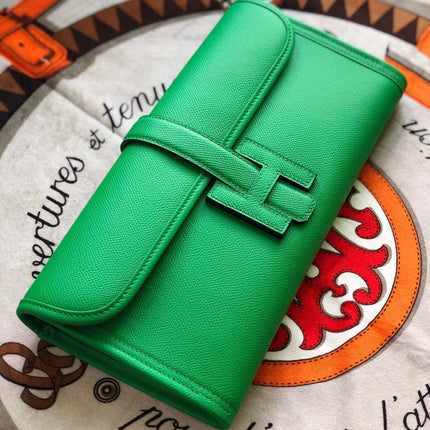 JIGE ELAN 29 CLUTCH IN EMERALD GREEN CALFSKIN