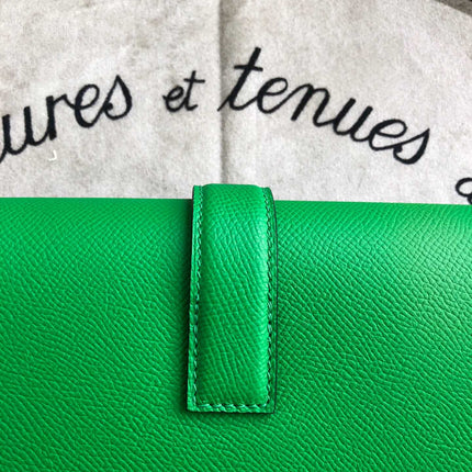JIGE ELAN 29 CLUTCH IN EMERALD GREEN CALFSKIN