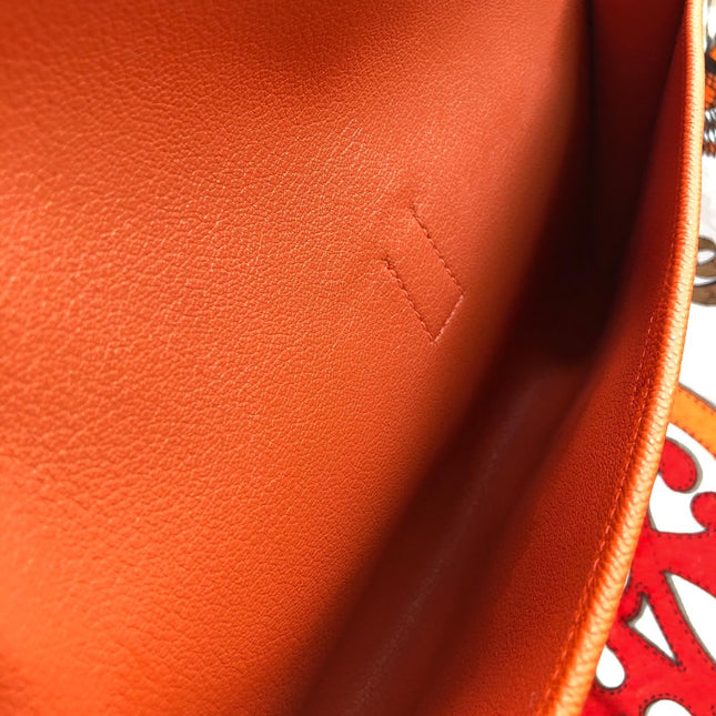 JIGE ELAN 29 CLUTCH IN SALAMANDER ORANGE CALFSKIN