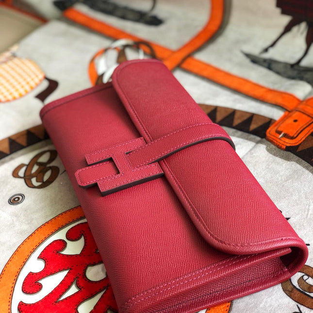 JIGE ELAN 29 CLUTCH IN BERRY RED CALFSKIN