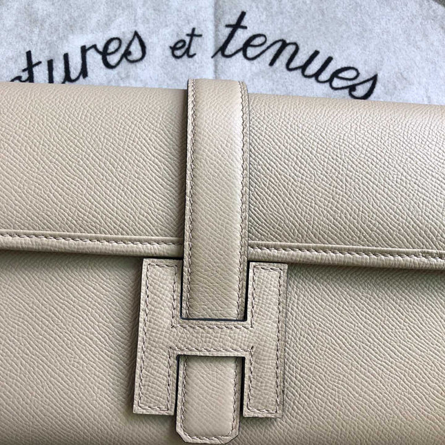 JIGE ELAN 29 CLUTCH IN ECRU TAN CALFSKIN