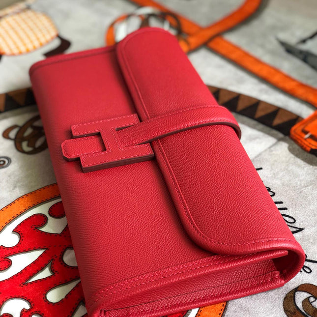 JIGE ELAN 29 CLUTCH IN CHERRY RED CALFSKIN
